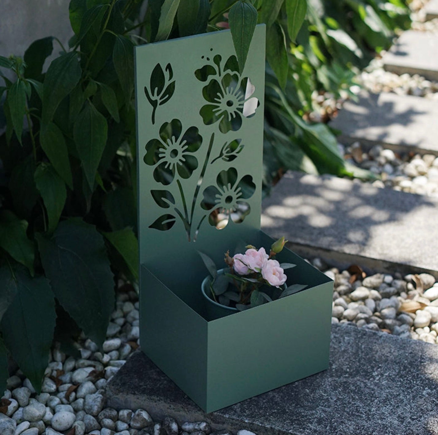 Wall-Mounted Iron Art Handicraft
