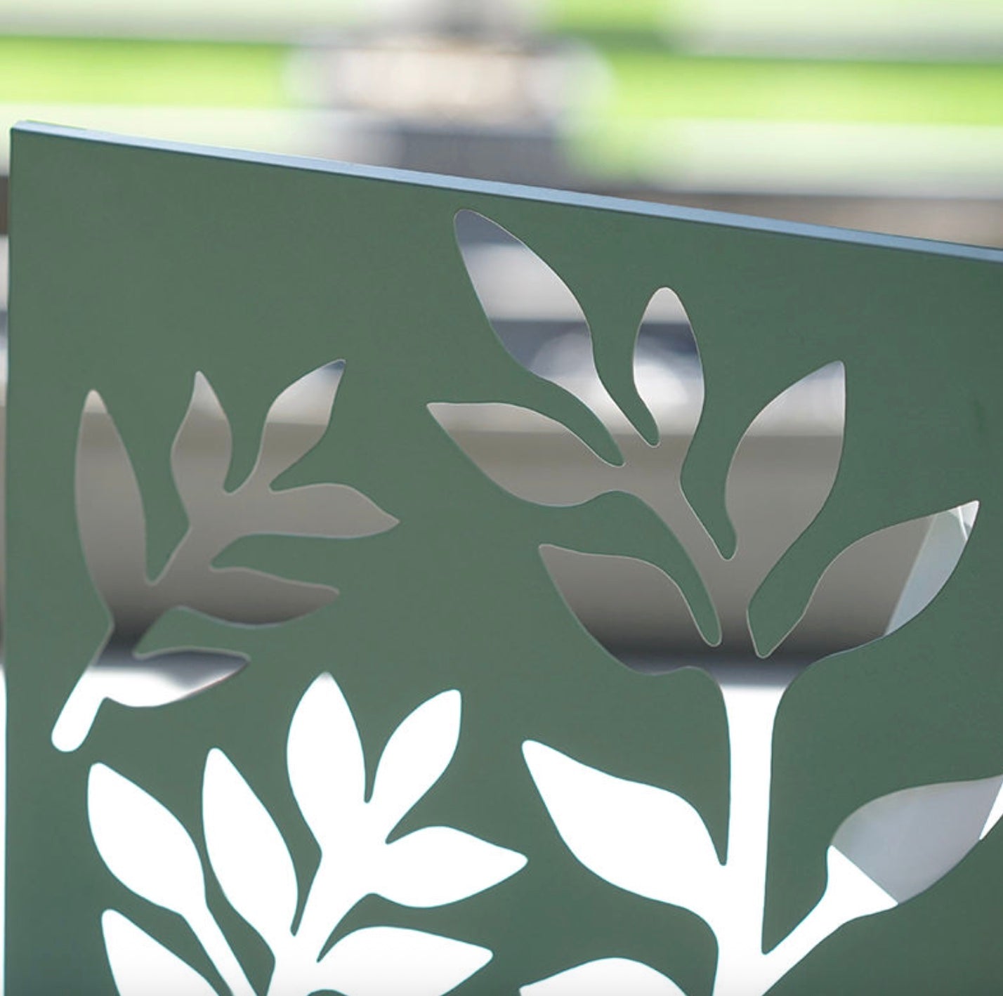 Wall-Mounted Iron Art Handicraft