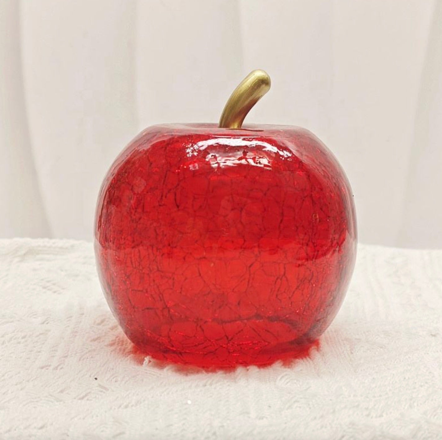 Red Apple with 20-Fold LED Decorative Light