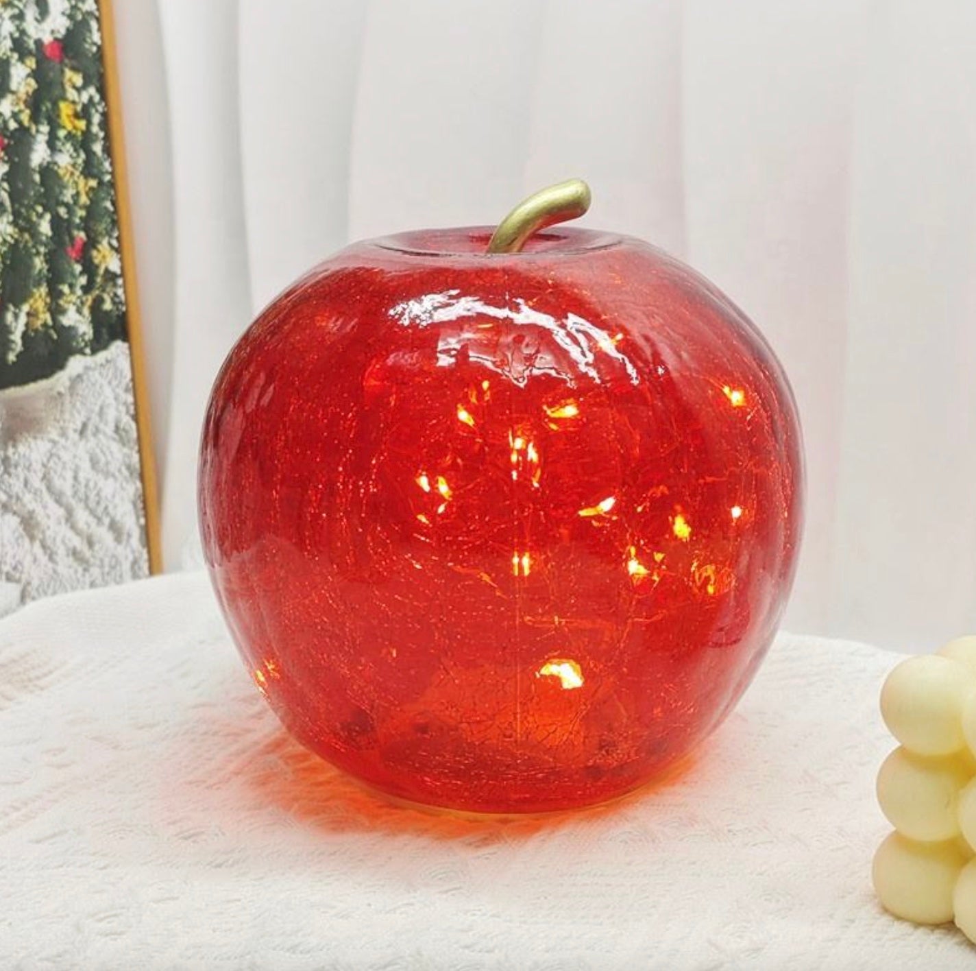 Red Apple with 20-Fold LED Decorative Light
